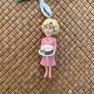 Golden Girls Hallmark Betty White Rose Nyland Christmas Tree Ornament